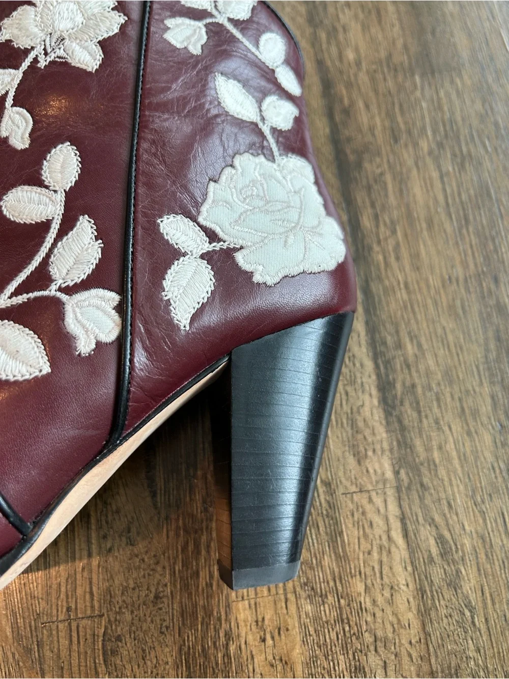 Kate Spade New York Dalton Booties Western Burgundy Leather White Flowers - 8M